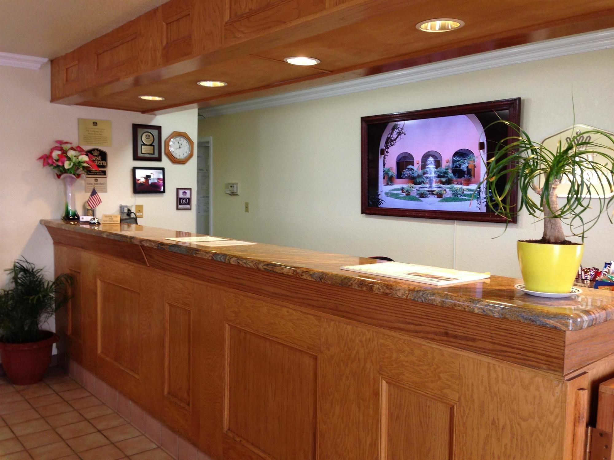 Best Western Santa Rosa Inn Exterior photo
